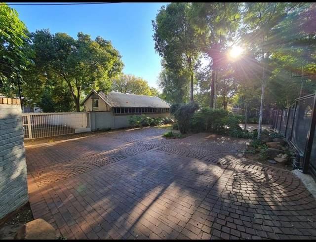 3 BEDROOM PROPERTY TO RENT IN BROOKLYN